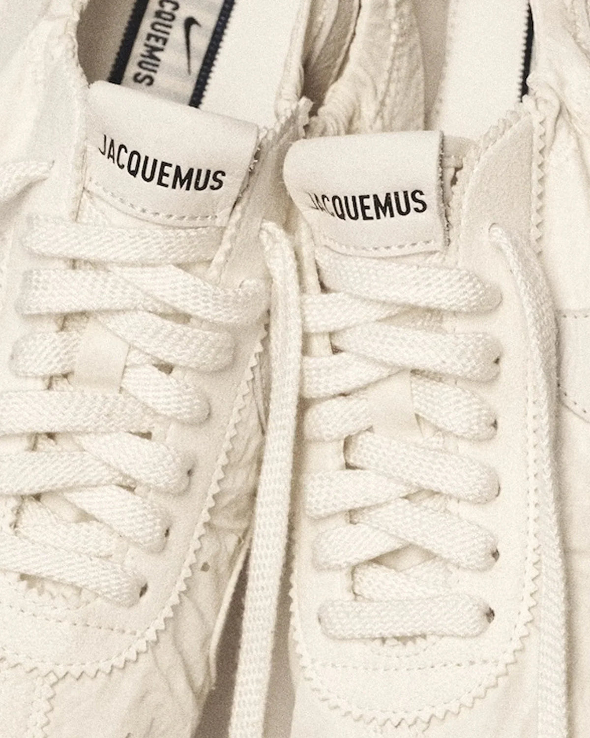 Jacquemus - Moon
